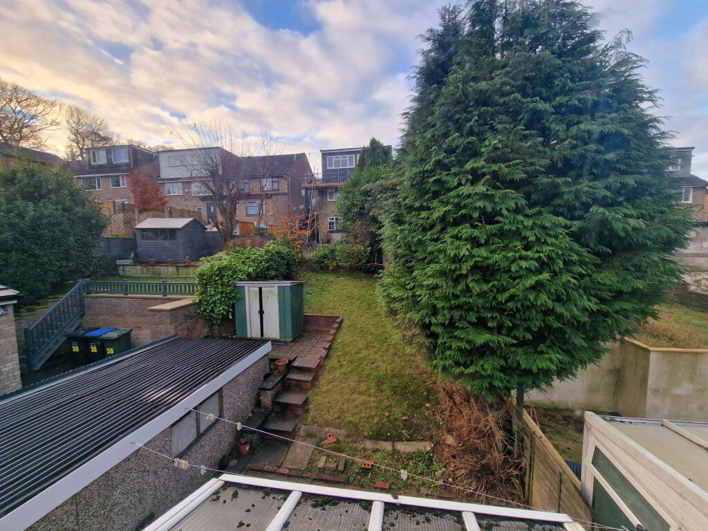 Additional property image - Highlands Grove, Bradford, West Yorkshire, BD7