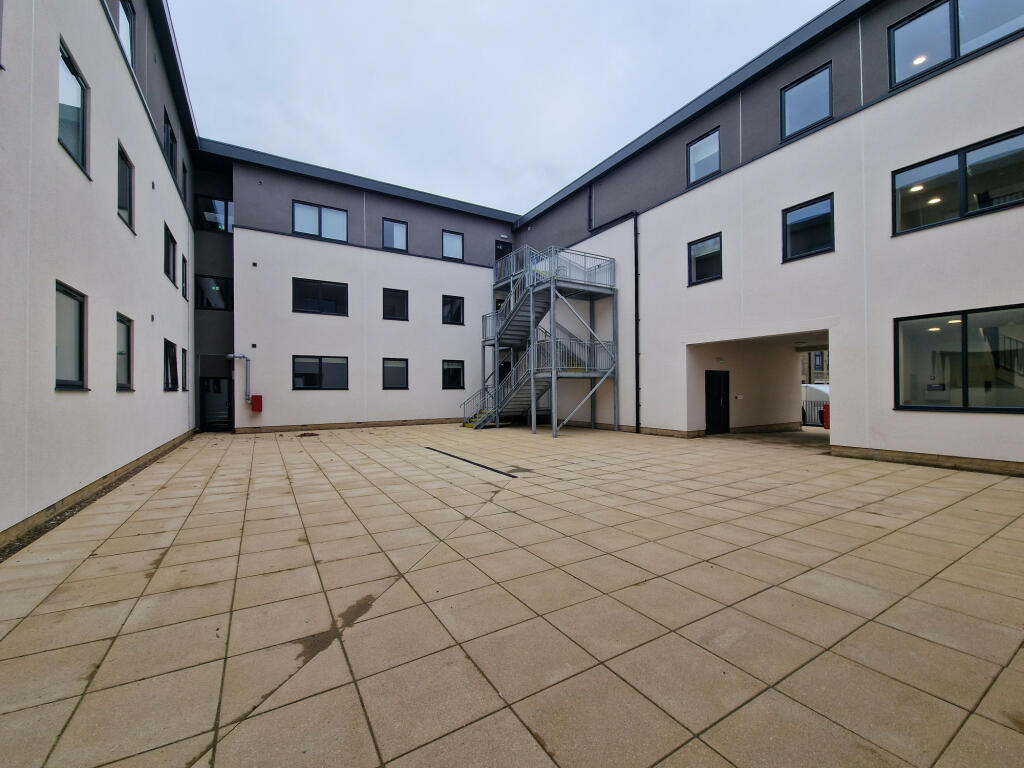 Additional property image - Bingley Road, Bradford, West Yorkshire, BD9
