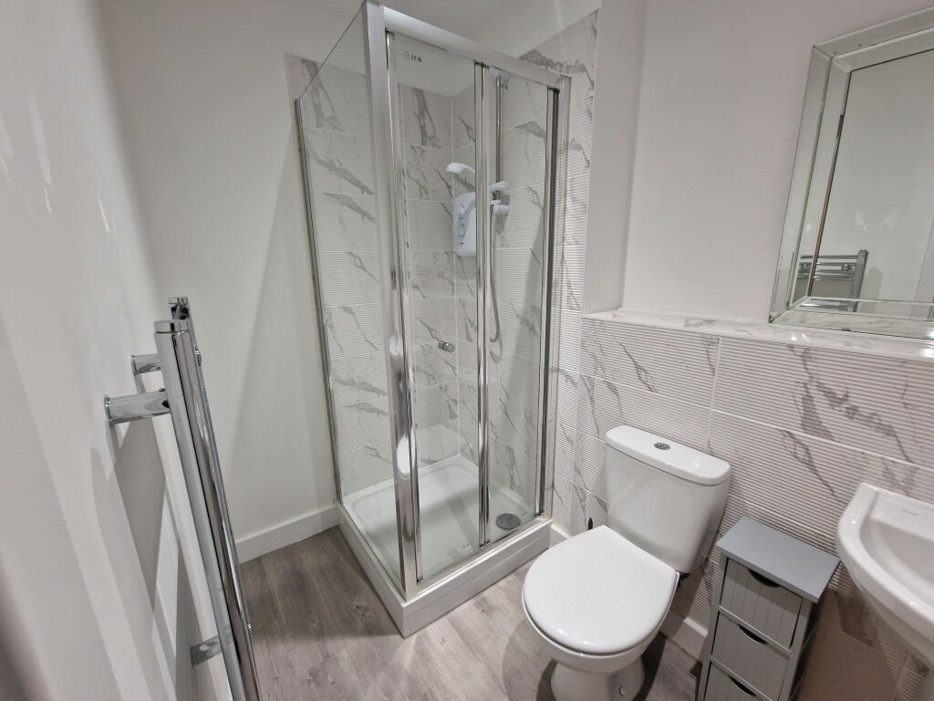 Additional property image - Bingley Road, Bradford, West Yorkshire, BD9