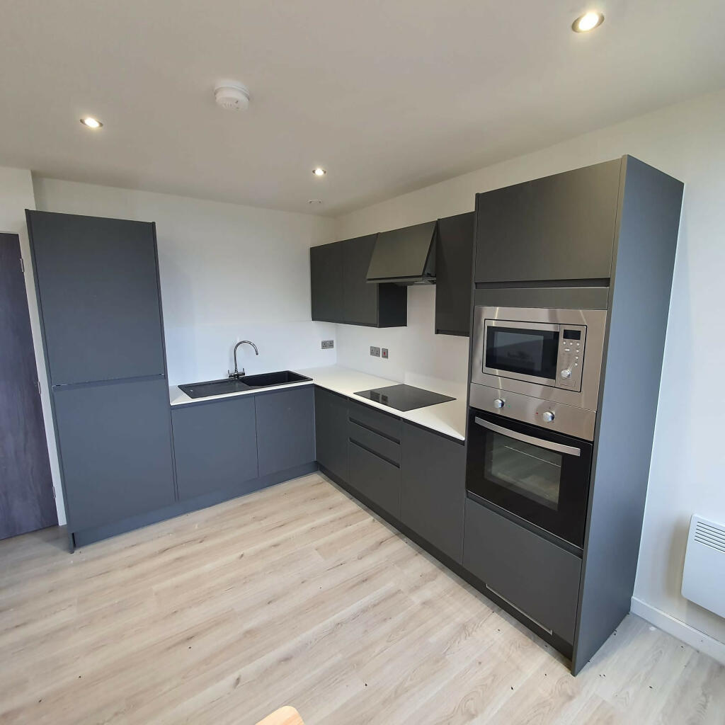 Additional property image - Conditioning House, Cape Street, Bradford, Yorkshire, BD1