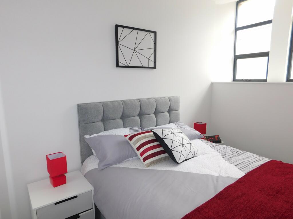 Additional property image - 2 Captain Street,  Bradford, BD1
