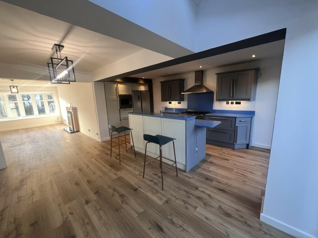 Additional property image - Sellerdale Rise, Bradford, West Yorkshire, BD12