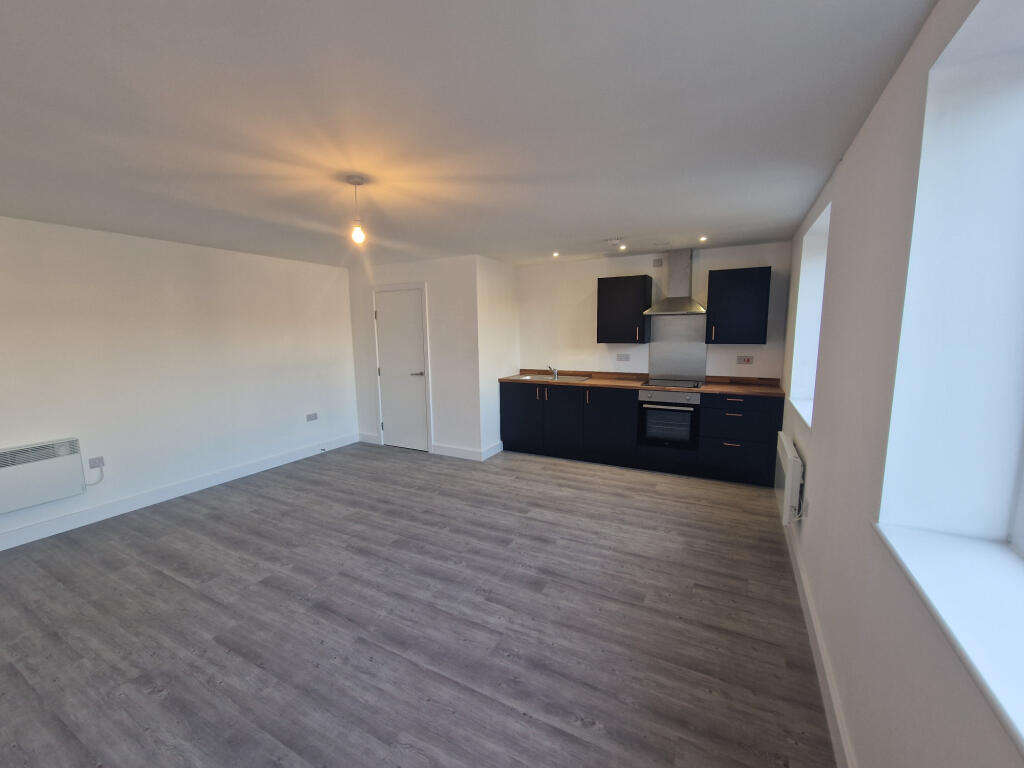 Additional property image - Bingley Rd, Bradford, West Yorkshire, BD9