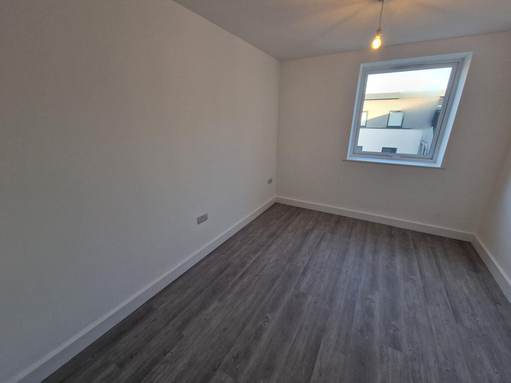Additional property image - Bingley Rd, Bradford, West Yorkshire, BD9