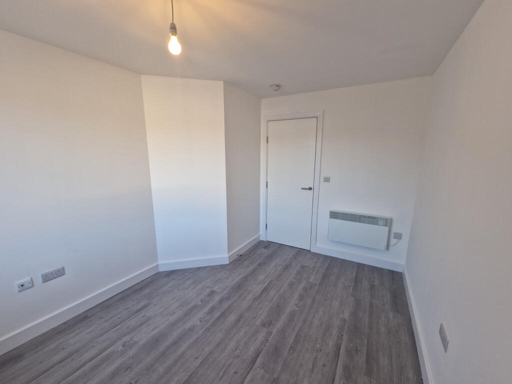 Additional property image - Bingley Rd, Bradford, West Yorkshire, BD9