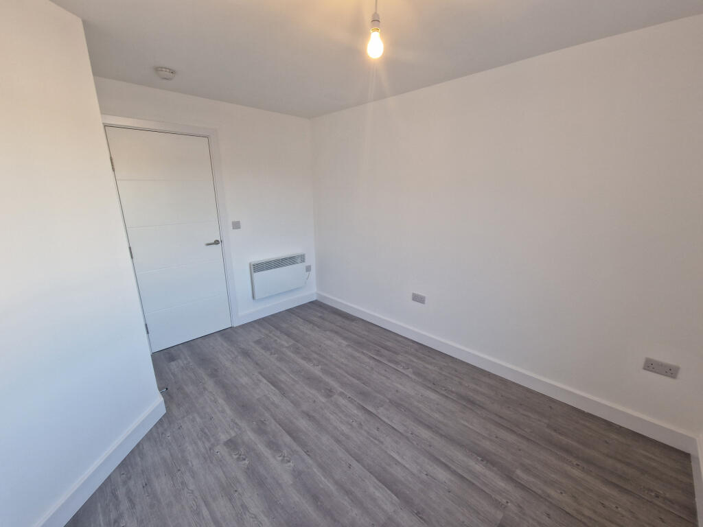 Additional property image - Bingley Rd, Bradford, West Yorkshire, BD9
