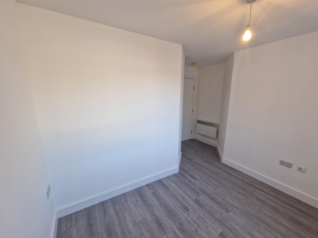 Additional property image - Bingley Rd, Bradford, West Yorkshire, BD9