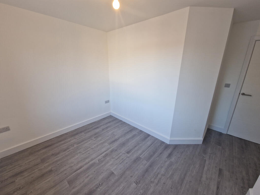 Additional property image - Bingley Rd, Bradford, West Yorkshire, BD9