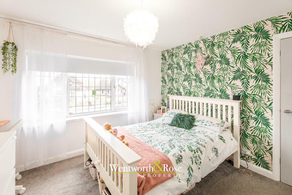 4 bedroom semidetached house for sale in Kent Road, Halesowen