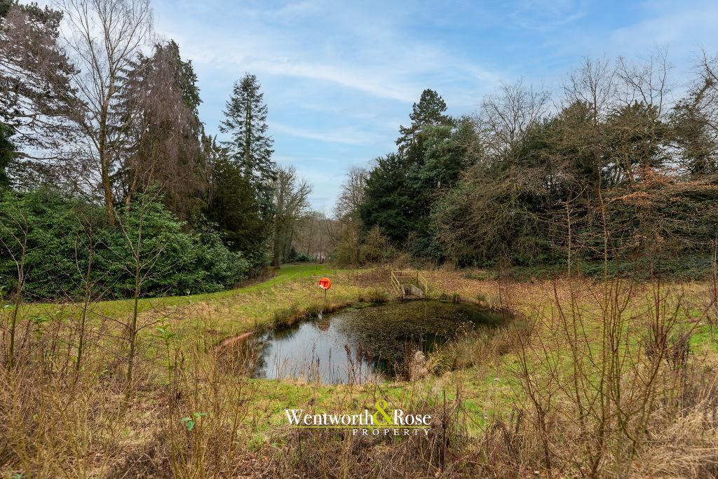 Additional property image - 86 New House Farm Drive, Bournville, Birmingham, B31 2GJ