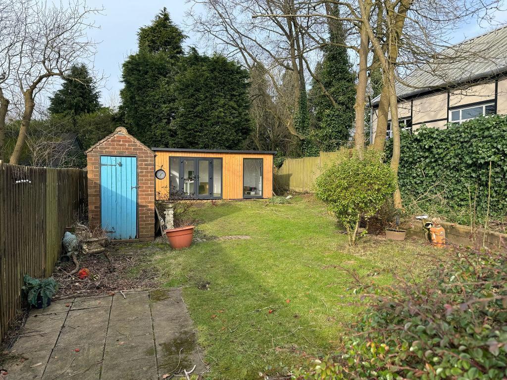 Additional property image - Castle Road East, Oldbury, Birmingham, B68 9BJ
