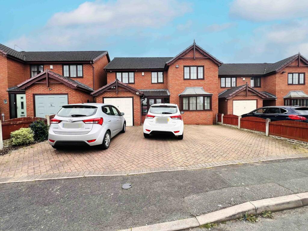 4 bedroom detached house for sale in Haley Street, Willenhall, WV12
