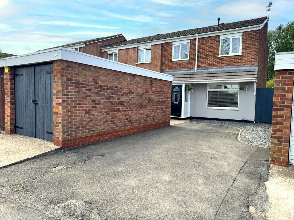 3 bedroom semi-detached house