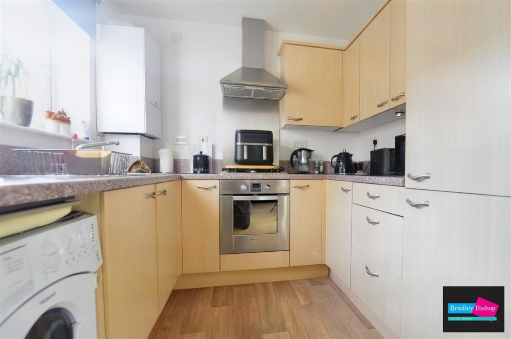 1 bedroom apartment for sale in Sir John Fogge Avenue, Repton Park