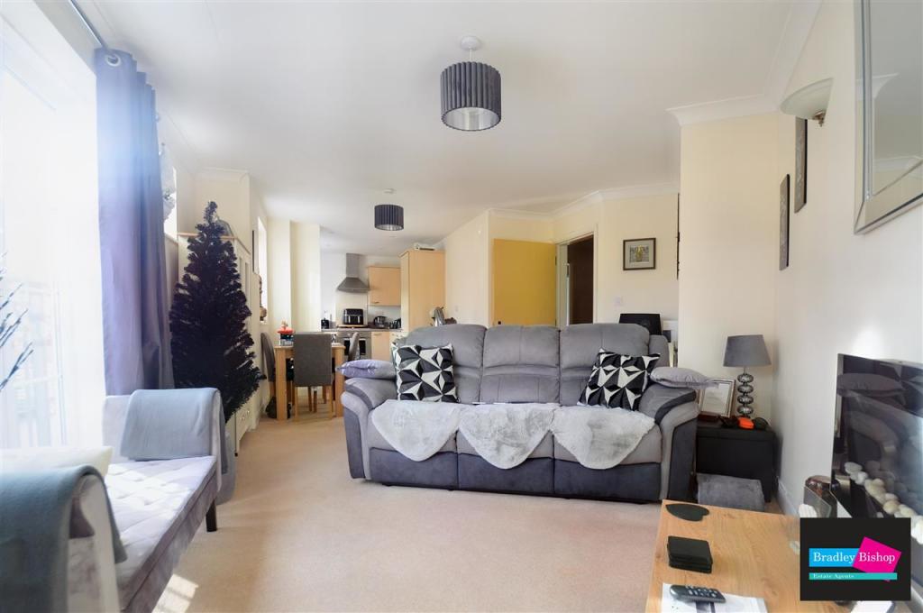 1 bedroom apartment for sale in Sir John Fogge Avenue, Repton Park