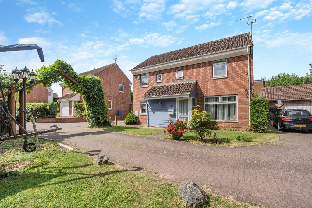 4 bedroom detached house for sale in Denmark Drive, Orton Waterville