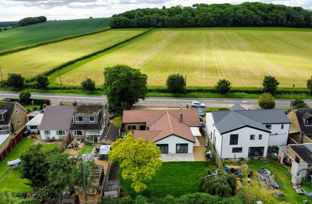 4 bedroom detached bungalow for sale in Oundle Road, Chesterton, Peterborough, PE7