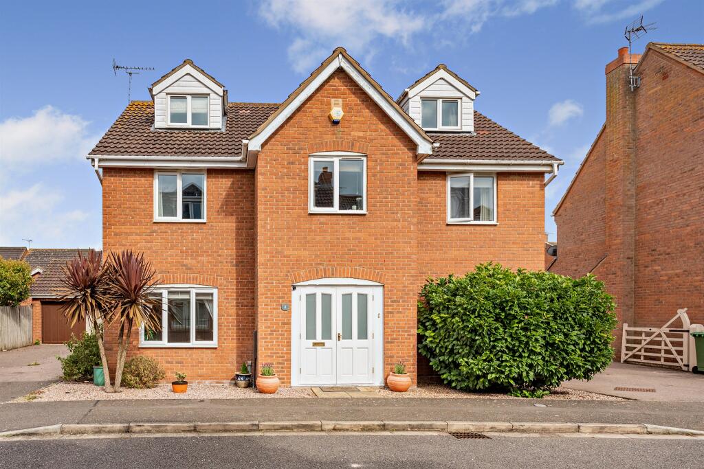 Main image of property: Reedland Way, Hampton Vale, Peterborough