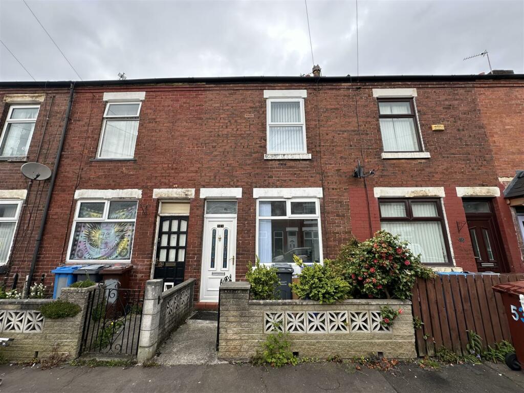 2 bedroom terraced house for rent in Bowler Street, Levenshulme, M19