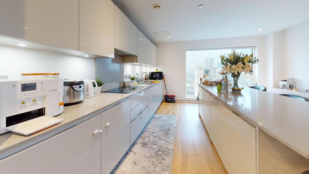 Additional property image - Cherry Orchard Road, Croydon, CR0