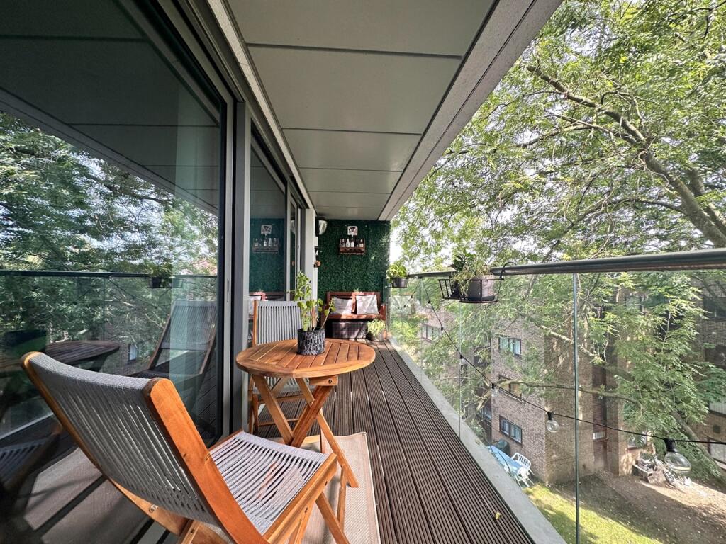 Main image of property: Saffron Central Square, Croydon, CR0