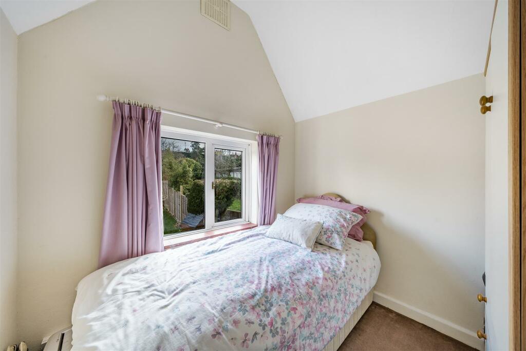 3 bedroom semidetached house for sale in Wayside Avenue, Bushey, WD23