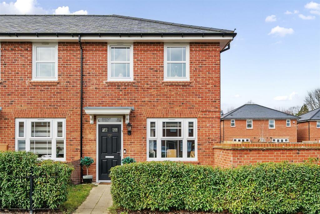 Main image of property: Heath Way, Shenley, Radlett