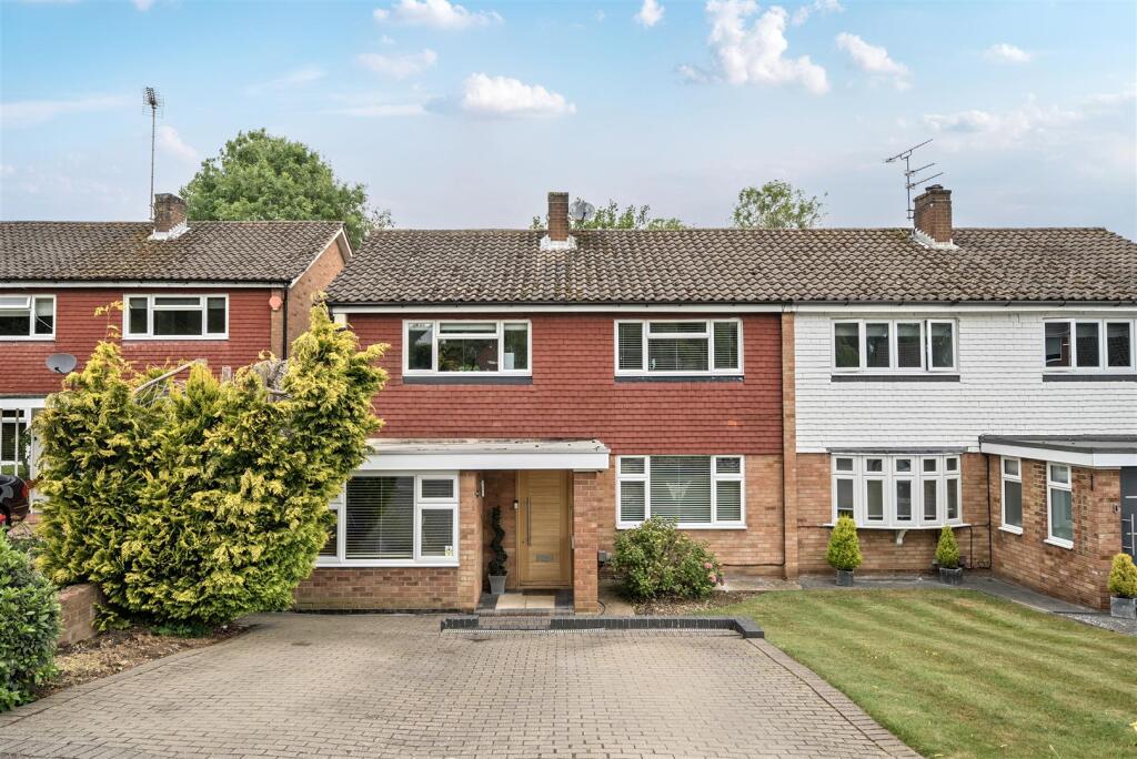 Main image of property: Warwick Close, Bushey Heath, Bushey