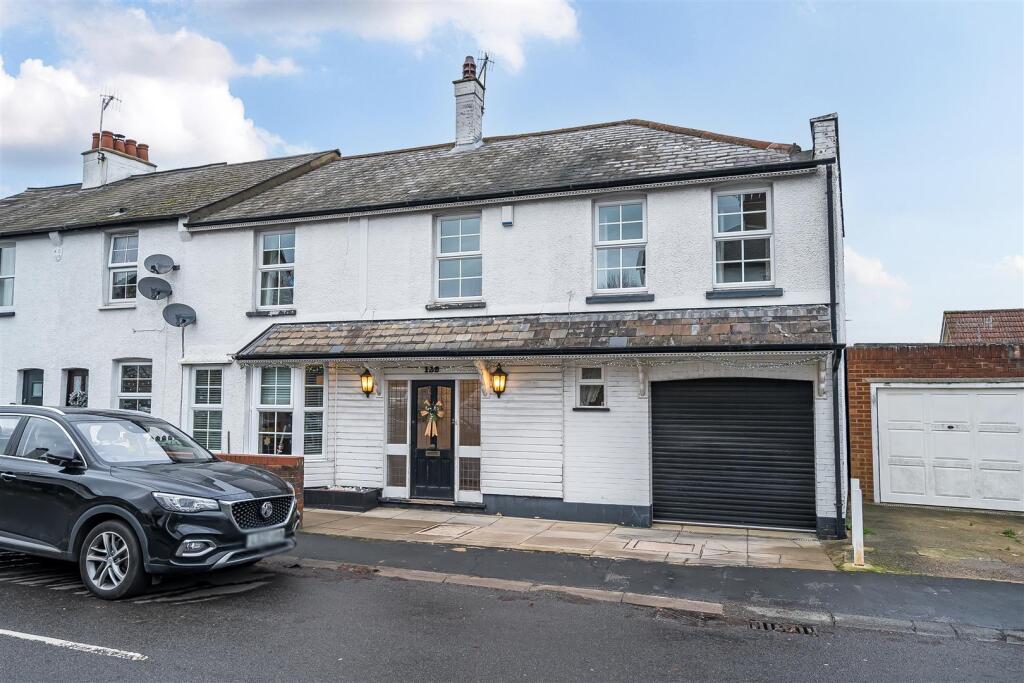 Main image of property: Herkomer Road, Bushey