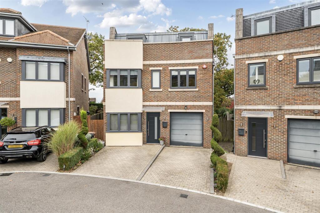 Main image of property: Aspen Place, Bushey Heath, Bushey