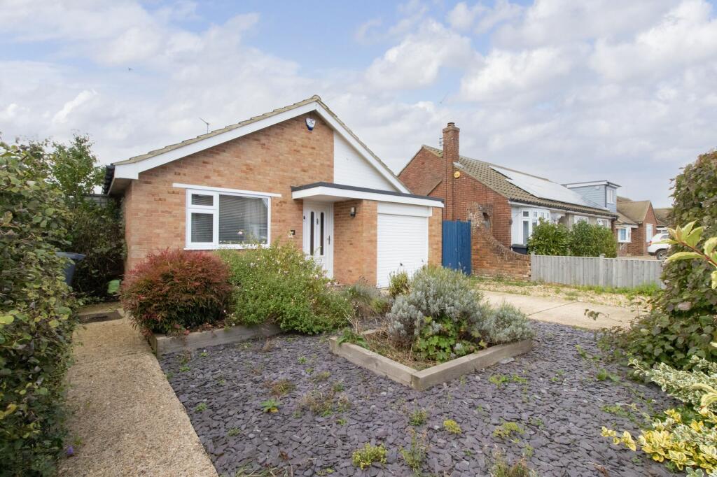 2 bedroom detached bungalow for sale in Clare Drive, Herne Bay, CT6
