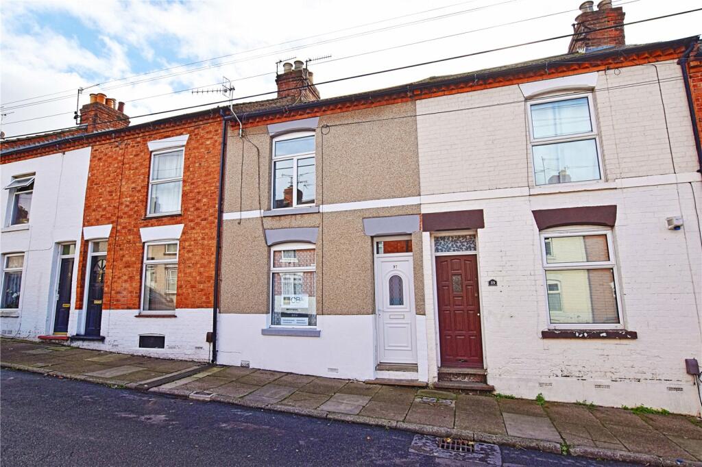 2 bedroom terraced house for sale in Northcote Street, Semilong, Northampton, NN2