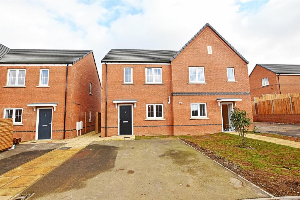 2 bedroom semidetached house for sale in Valley Way, Boughton
