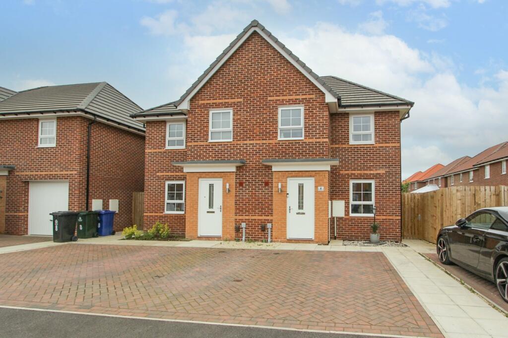 3 bedroom semidetached house for sale in Harvester Lane, Wheatley, Doncaster, DN2