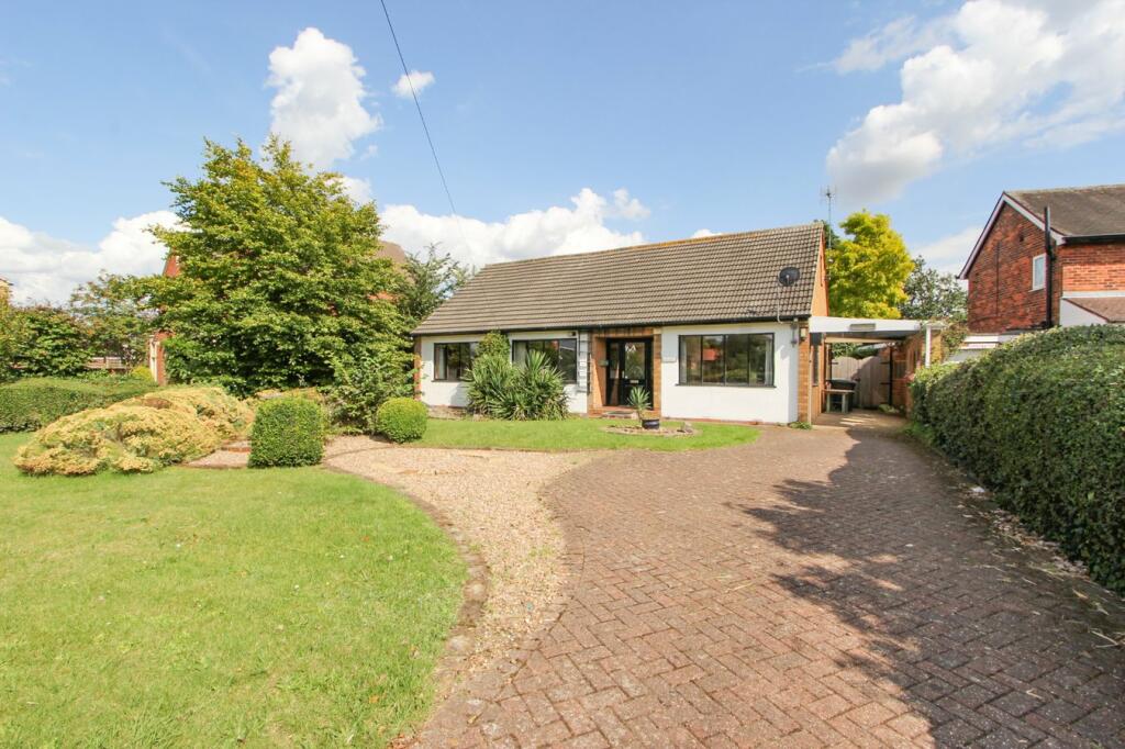 3 bedroom detached bungalow for sale in Whiphill Top Lane, Branton ...