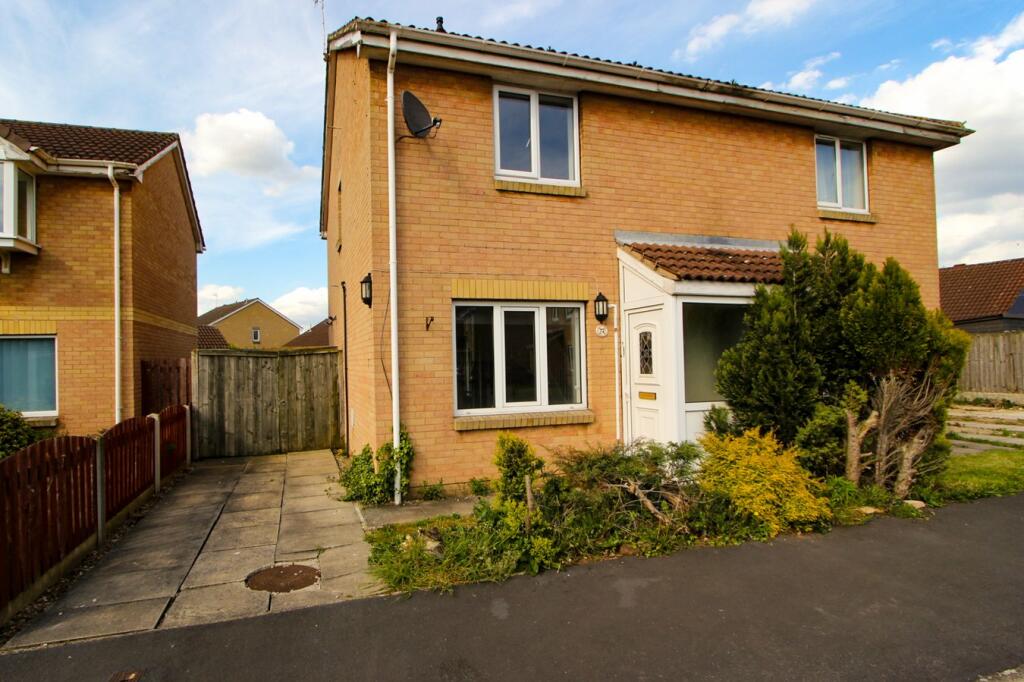 3 bedroom semidetached house for sale in Thorpehall Road, Edenthorpe, Doncaster, DN3