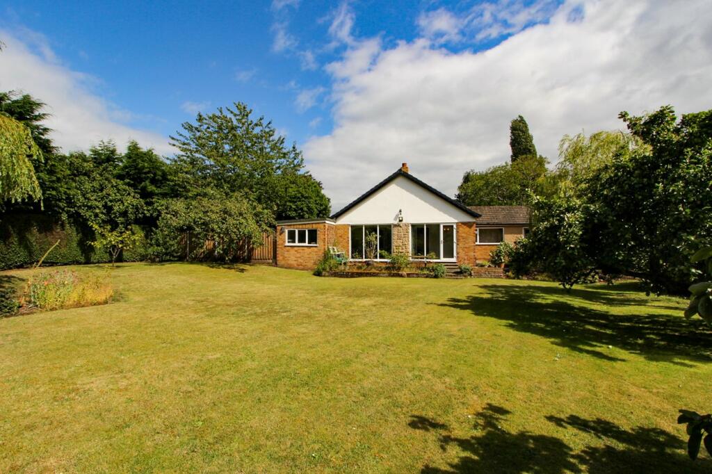 4 bedroom detached bungalow for sale in St Wilfrids Road, Bessacarr