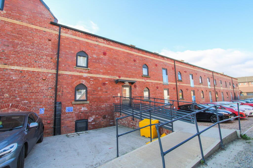 Main image of property: Kiln Court, Kirk Sandall, Doncaster, DN3