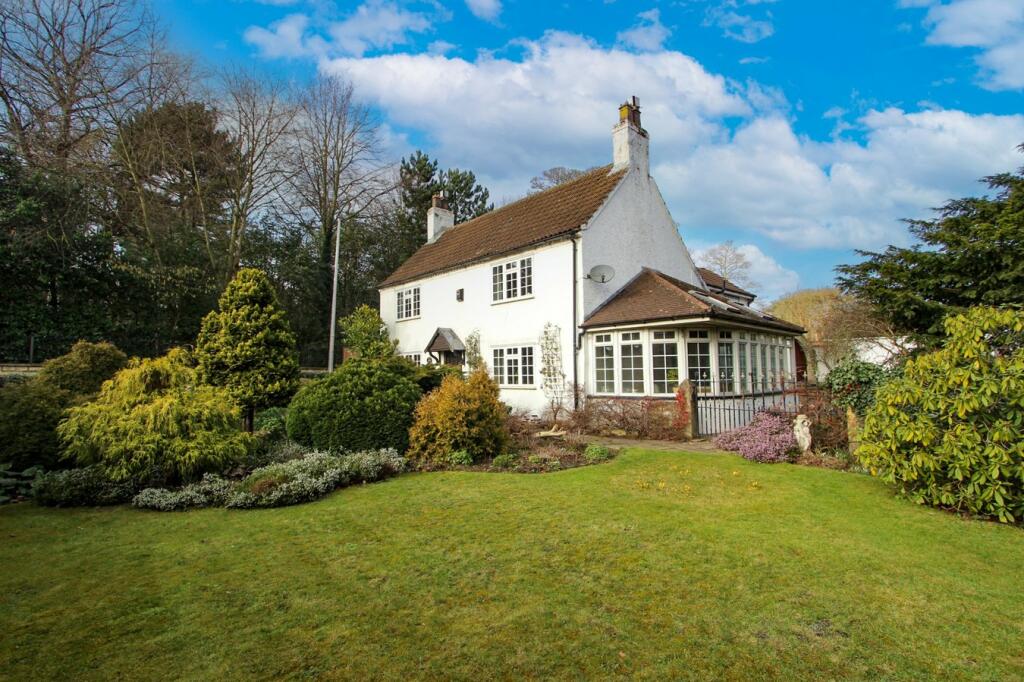 3 bedroom detached house for sale in Main Street, Old Cantley