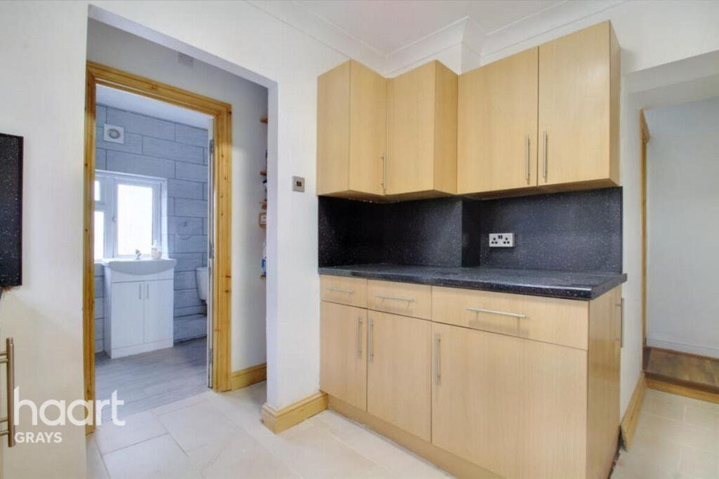 Main image of property: Broadway, Grays