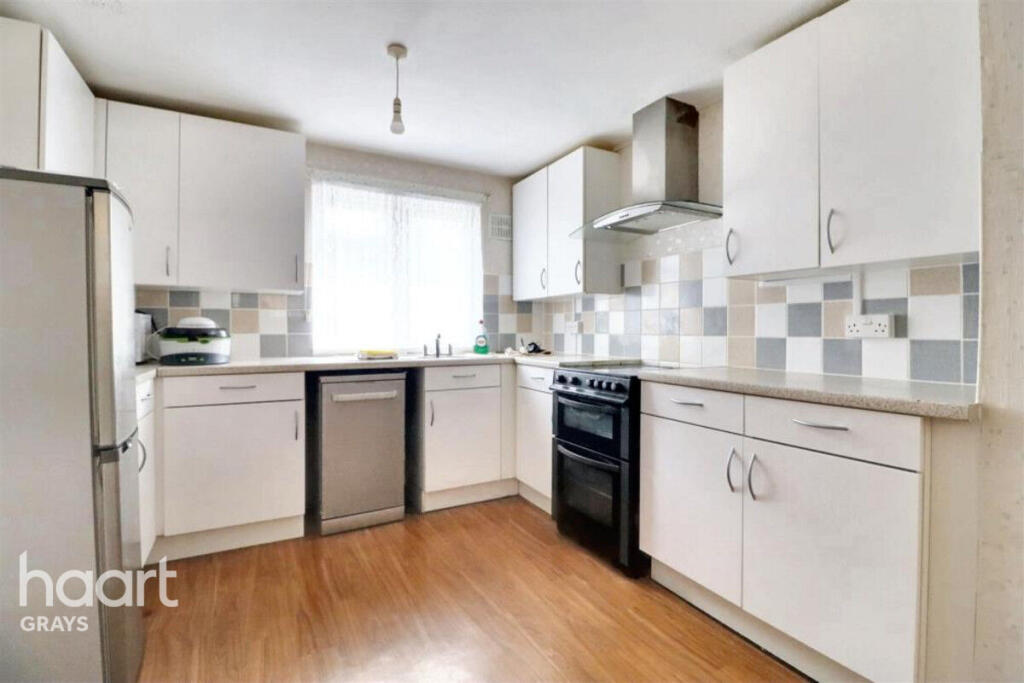 Main image of property: Larkspur Close, South ockendon