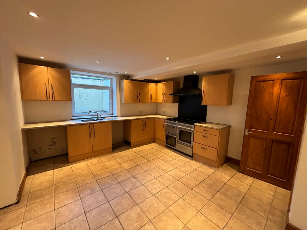 Additional property image - Victoria Street, Bradford, West Yorkshire, BD15
