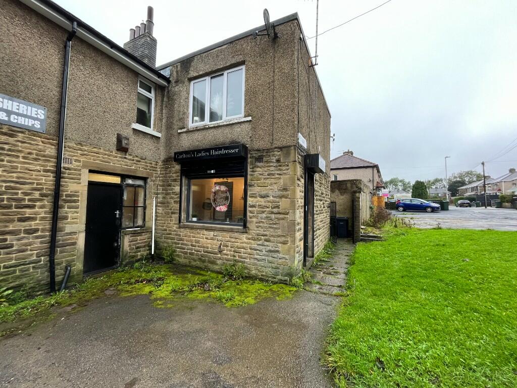 Hairdressers or barber shop for rent in Brighouse Road, Bradford, West