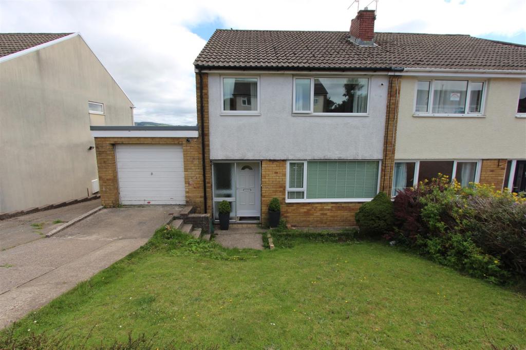 3 bedroom semidetached house for sale in Denbigh Court, Caerphilly, CF83