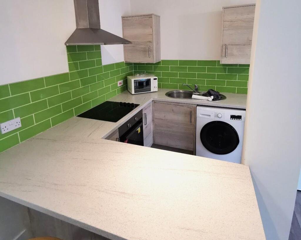 Main image of property: Flat 2a Porterbrook Apts, 245 Broomhall Street