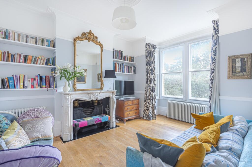Main image of property: Nether Street, London, Uk, N12