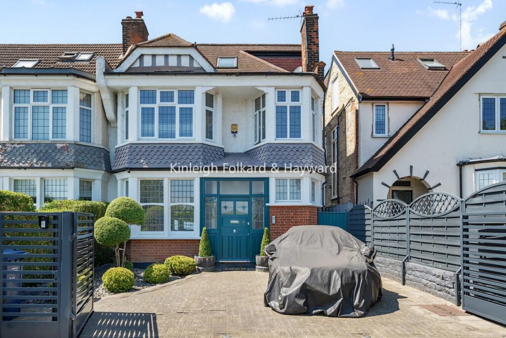 Main image of property: Hilton Avenue, North Finchley, London, N12