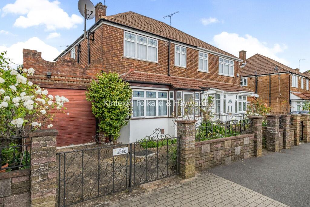 Main image of property: Granville Road, North Finchley, London, N12