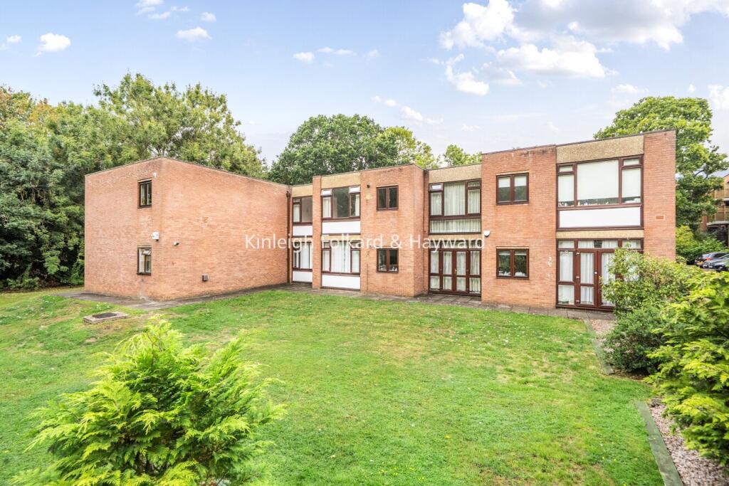 Main image of property: Holden Road, Finchley, London, N12