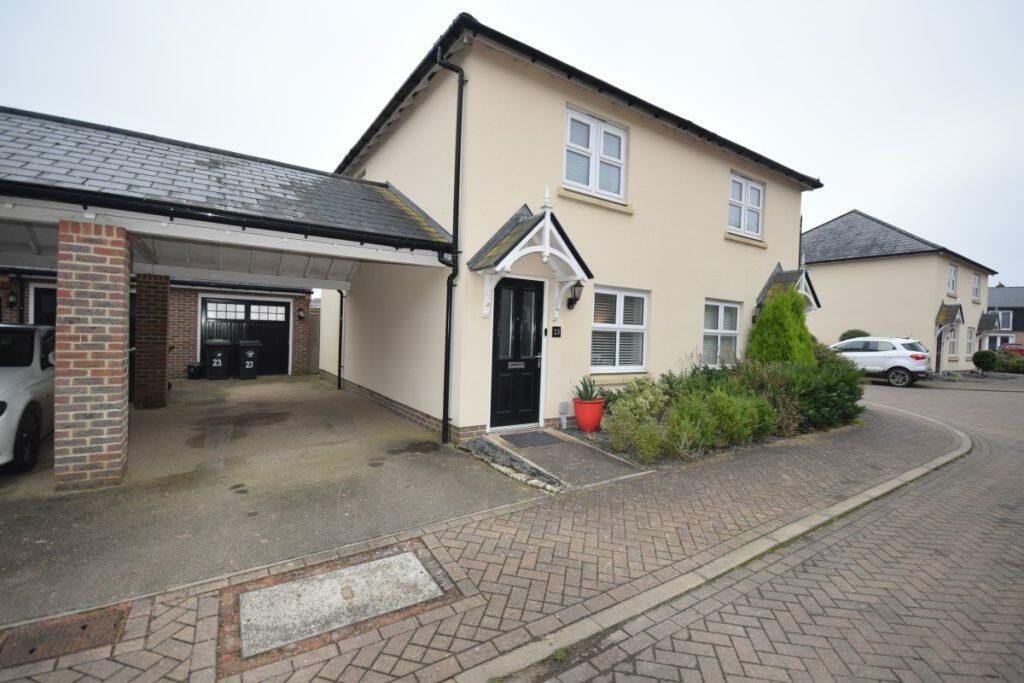 2 bedroom semidetached house for rent in Gill Edge, Stansted